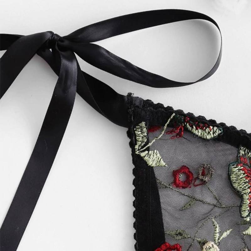 Black Women’s Set of Bra and Panty Adult Products cb5feb1b7314637725a2e7: Black