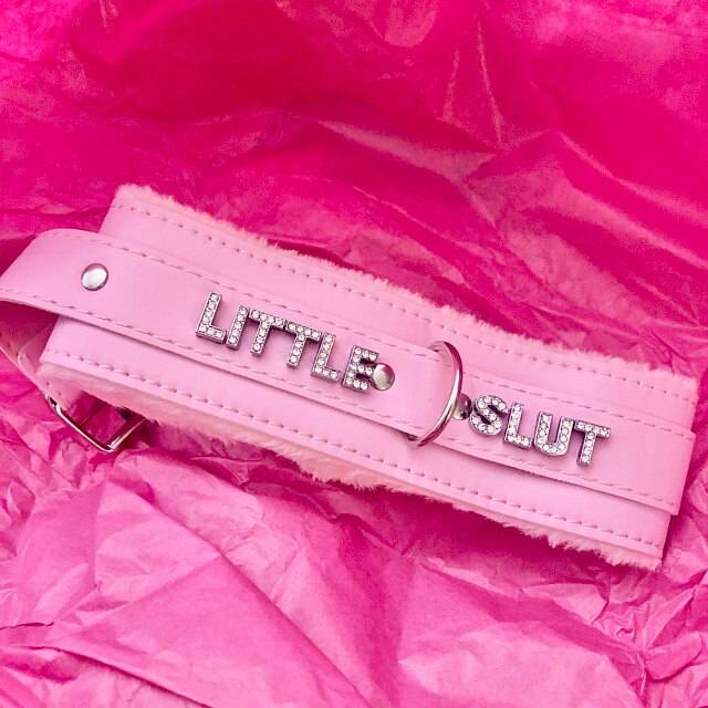 BDSM Rhineston Collar in Pink Color